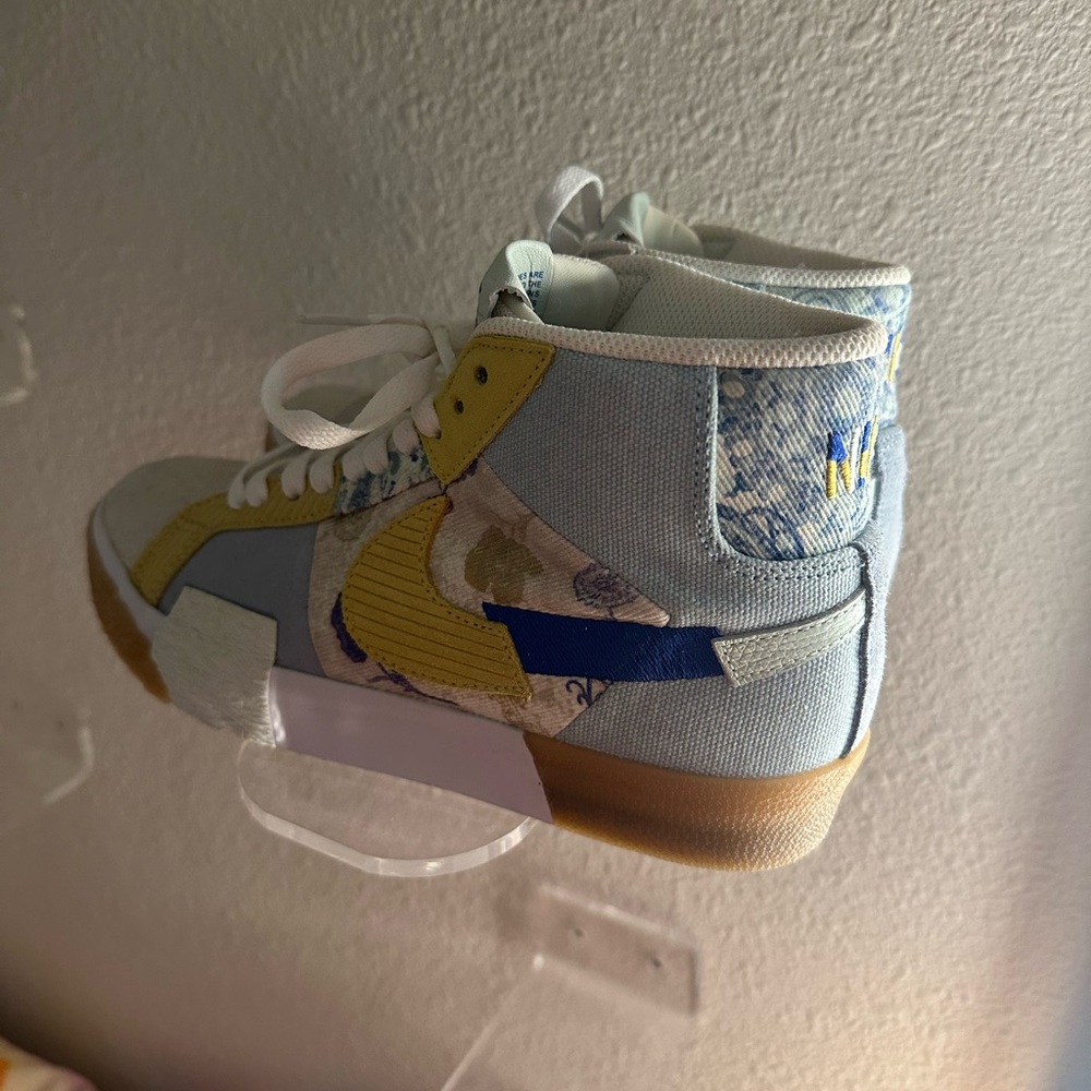 Nike high top sneakers